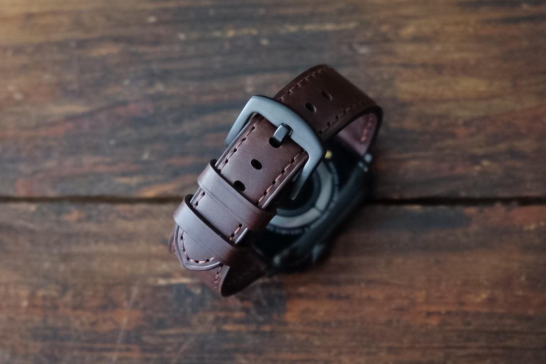 Watch strap with padding or without? Which one to choose? – Wild